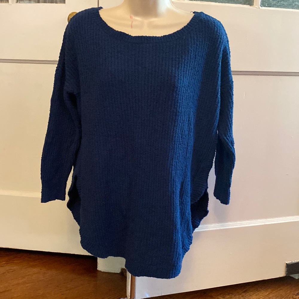 Express XS Blue 3/4 Length Scoop Hem Sweater